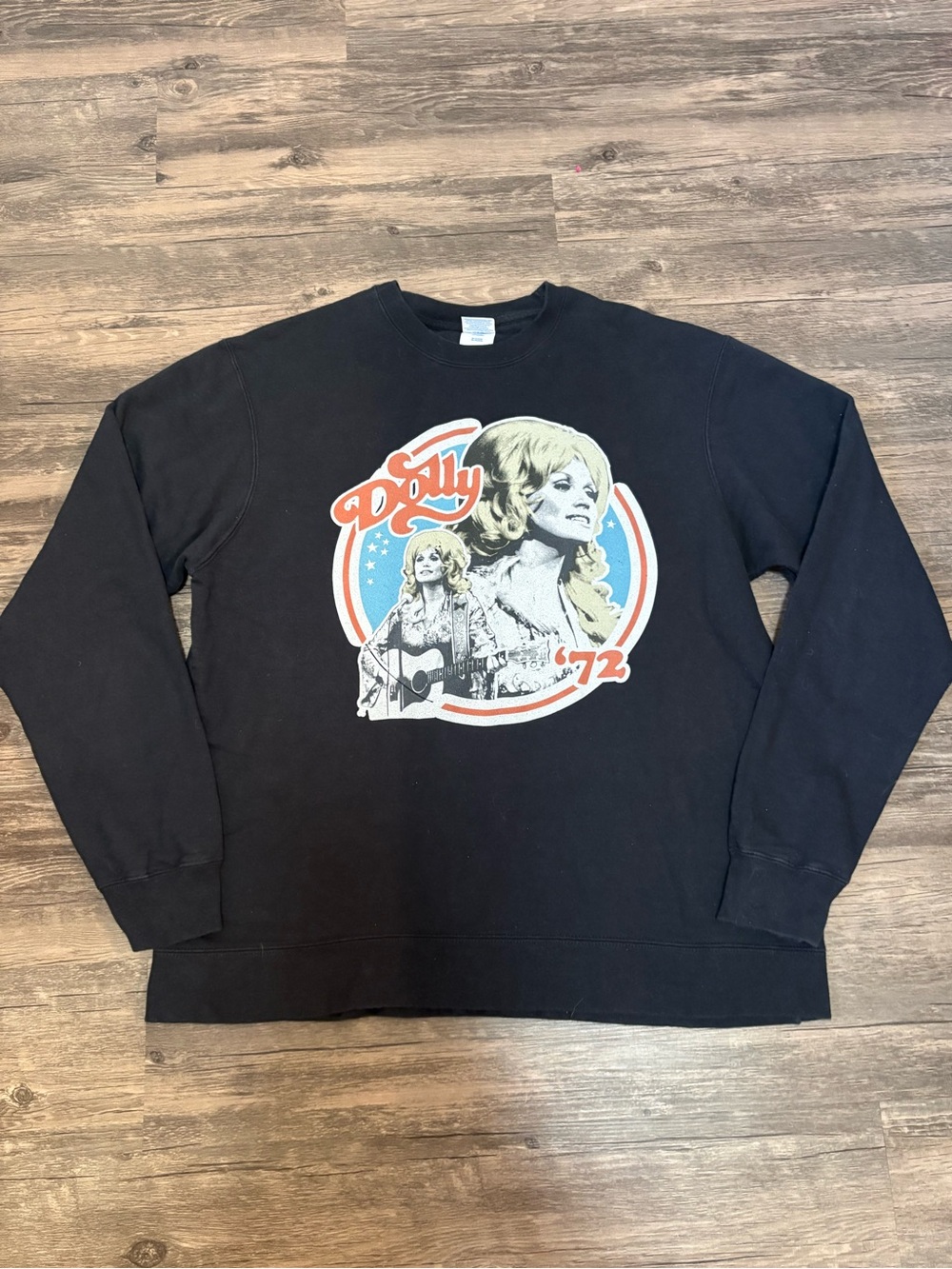 Black 'Dolly '72' Graphic Crewneck Sweater